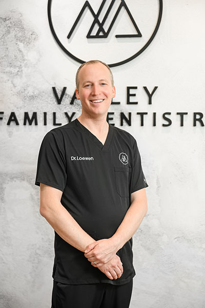 Dr. Chad Loewen